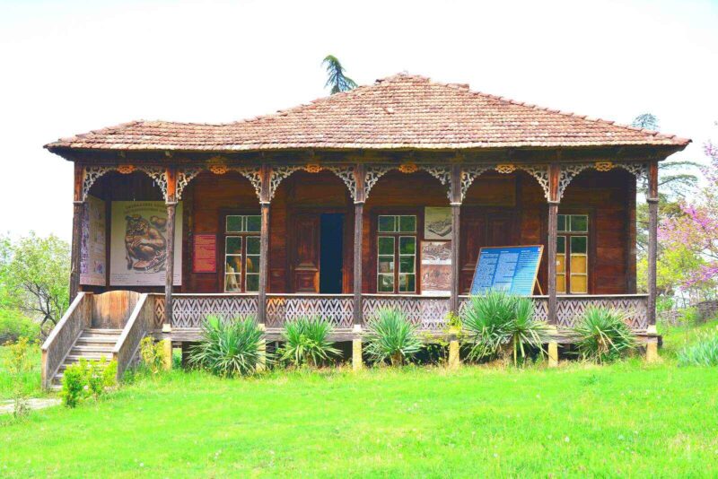 Gurian oda house